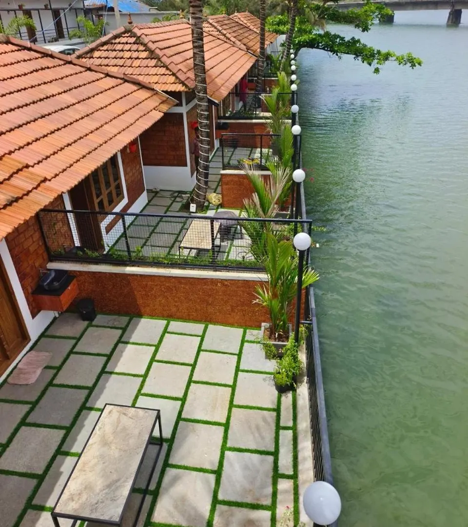 East West Beach Resorts Varkala 0*,